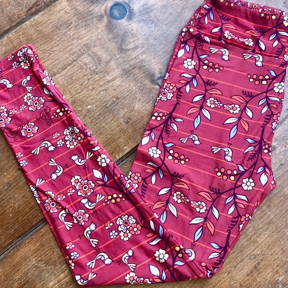 LuLaRoe Pants - NWOT LulaRoe Flower/Bird Leggings
